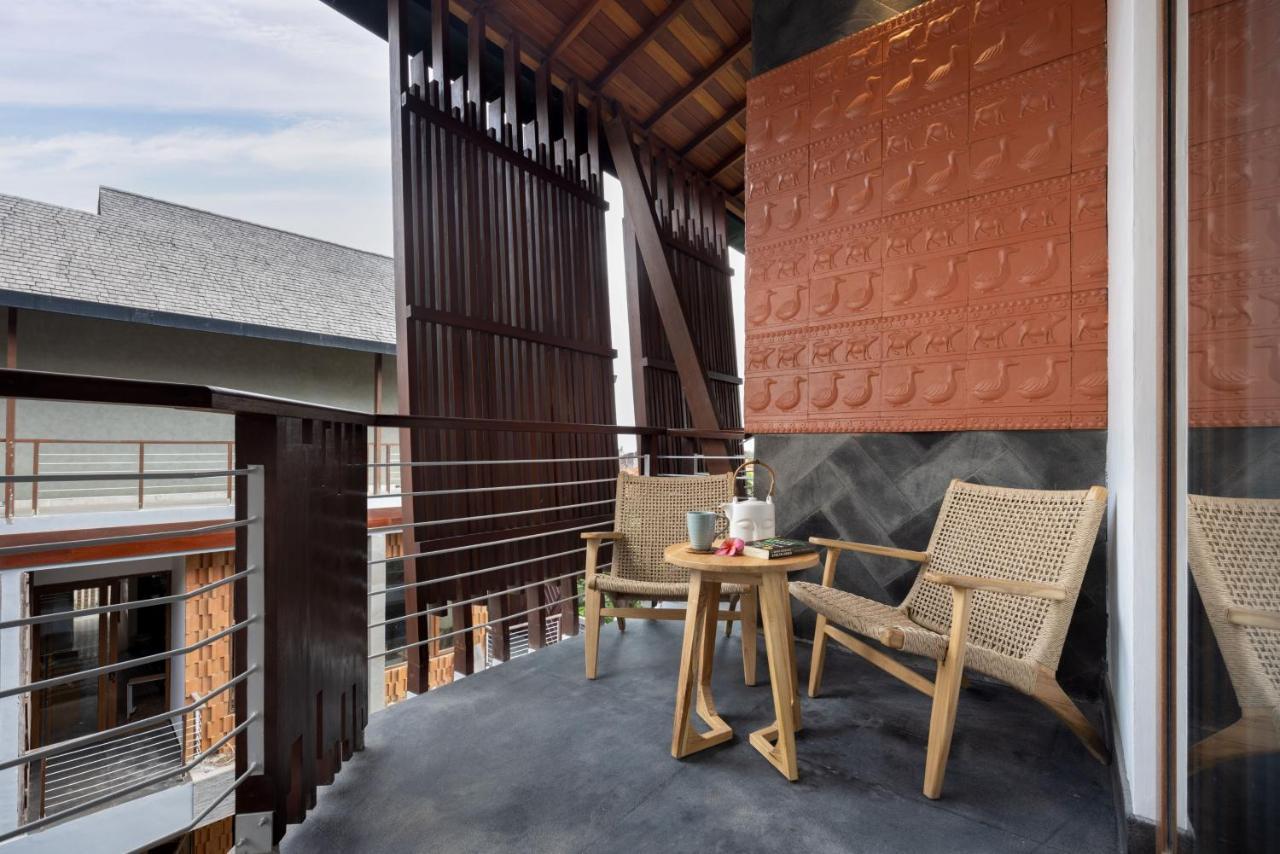 Mokko Suites Batubelig Canggu  Exterior photo