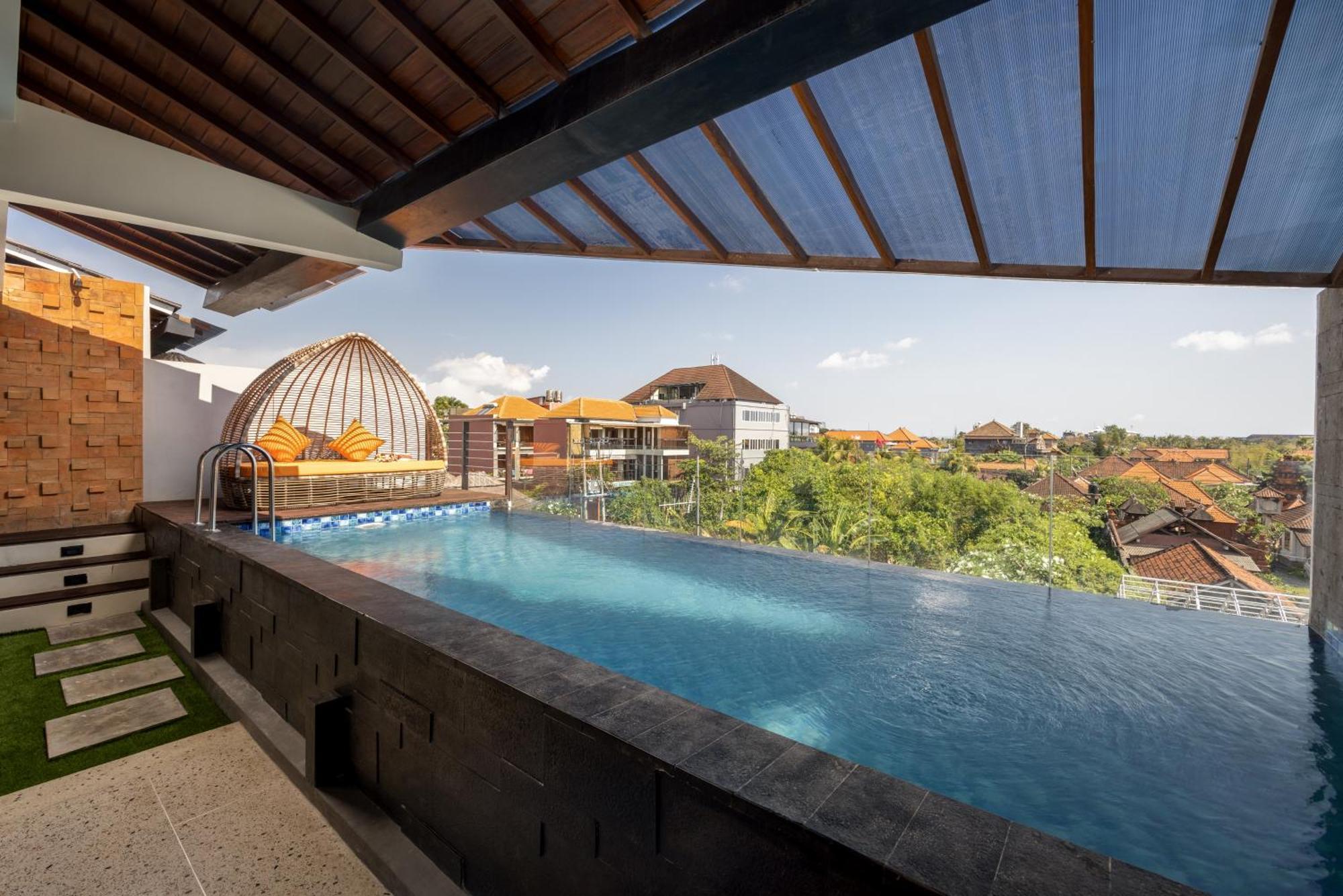 Mokko Suites Batubelig Canggu  Exterior photo